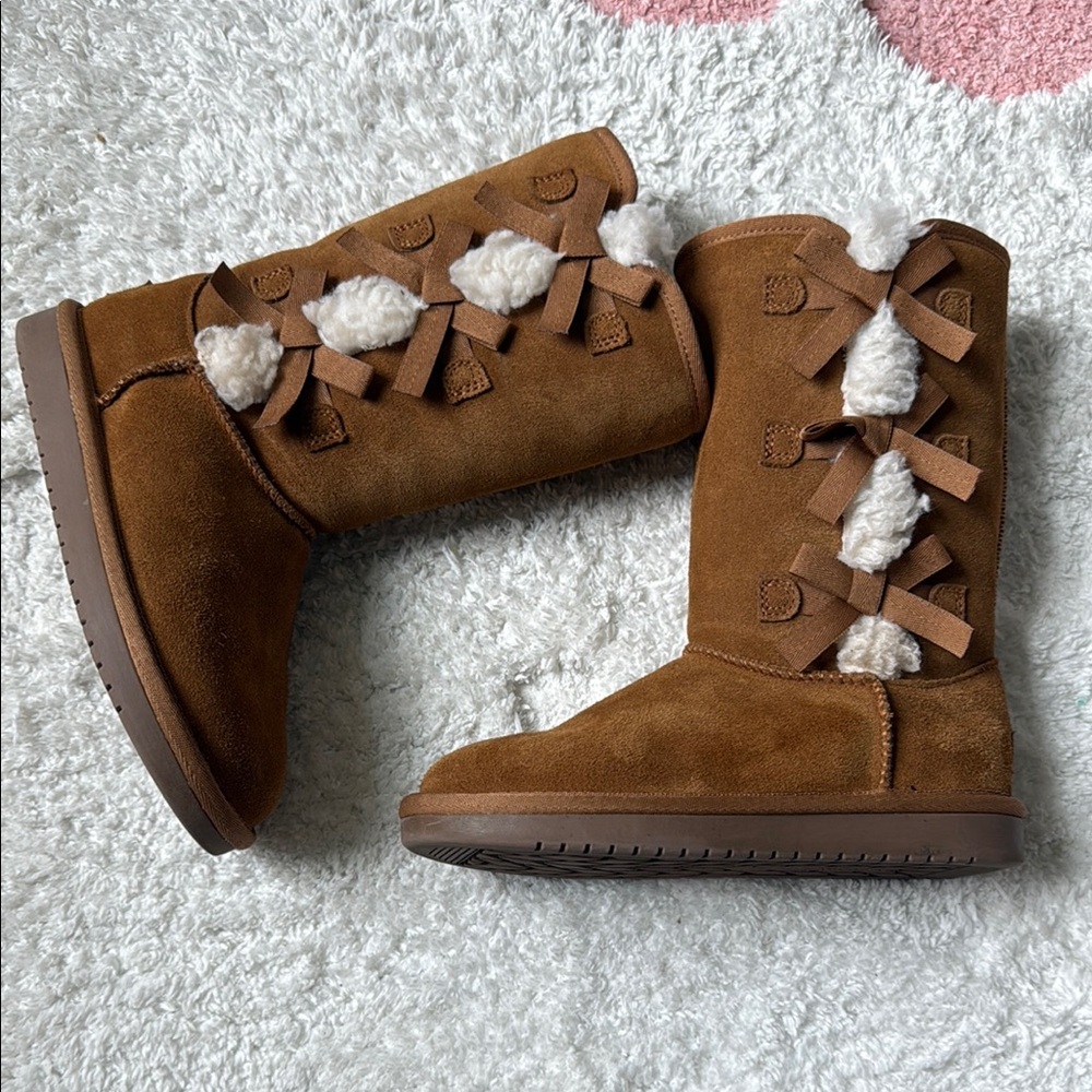 Koolaburra Brown Boots with White Accents